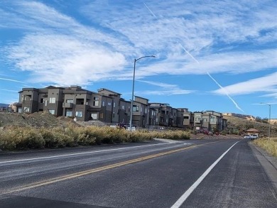 Final Phase Alert: Luxury Townhomes at Redlands Mesa Golf on The Golf Club At Redlands Mesa in Colorado - for sale on GolfHomes.com, golf home, golf lot