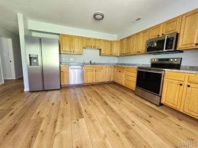 Newly refinished condominium unit in Terre Du Lac.  This on Terre Du Lac Golf and Country Club in Missouri - for sale on GolfHomes.com, golf home, golf lot