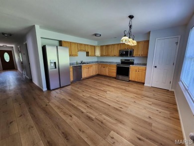 Newly refinished condominium unit in Terre Du Lac.  This on Terre Du Lac Golf and Country Club in Missouri - for sale on GolfHomes.com, golf home, golf lot