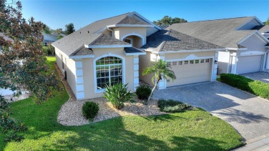 One or more photo(s) has been virtually staged. Move-in Ready on Ridgewood Lakes Golf and Country Club in Florida - for sale on GolfHomes.com, golf home, golf lot