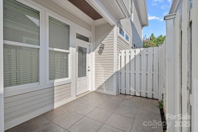 Here is your chance to own a gorgeous home in the golf course on Springfield Golf Course in South Carolina - for sale on GolfHomes.com, golf home, golf lot