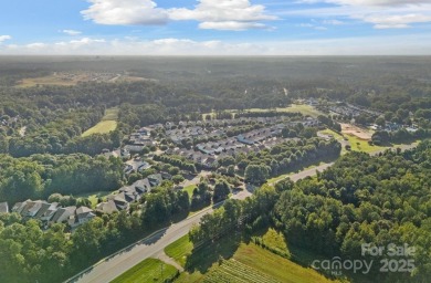 Here is your chance to own a gorgeous home in the golf course on Springfield Golf Course in South Carolina - for sale on GolfHomes.com, golf home, golf lot