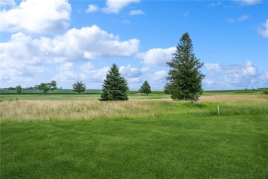 Welcome to luxurious living on the greens!  This ranch home on Wildcat Golf Course in Iowa - for sale on GolfHomes.com, golf home, golf lot