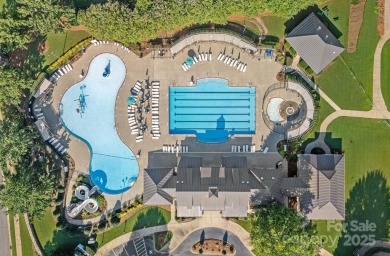 Here is your chance to own a gorgeous home in the golf course on Springfield Golf Course in South Carolina - for sale on GolfHomes.com, golf home, golf lot