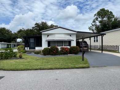 2 bed | 2 Bath | 924 Sq Ft | Lot 905 | $69,900    Welcome to the on Lake Henry Golf Club in Florida - for sale on GolfHomes.com, golf home, golf lot