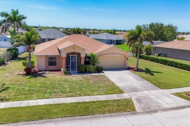 Under contract-accepting backup offers. Looking for a 3 bedroom on Duffys Golf Center in Florida - for sale on GolfHomes.com, golf home, golf lot
