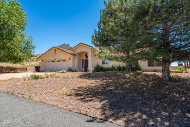 Great location on this Prescott Country Club home that is on Prescott Golf and Country Club in Arizona - for sale on GolfHomes.com, golf home, golf lot