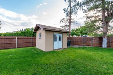MLS# 284239 Welcome home! Nestled in a cul-de-sac, this charming on Meadow Springs Country Club in Washington - for sale on GolfHomes.com, golf home, golf lot