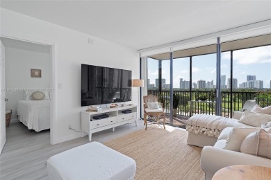 UNIT IN THE HEART OF AVENTURA JUST 5 MIN AWAY FROM THE BEACH on Turnberry Isle Resort and Club in Florida - for sale on GolfHomes.com, golf home, golf lot