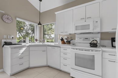 Light-filled and beautifully updated, this 2 bedroom, 2 bath on The Lakes Country Club in California - for sale on GolfHomes.com, golf home, golf lot