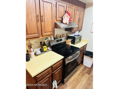 Welcome to Rossmoor, Monroe's premier 55+ community! This on Rossmoor Golf Club in New Jersey - for sale on GolfHomes.com, golf home, golf lot