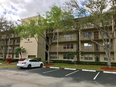 $20,000 REDUCTION FOR QUICK SALE. FIRM PRICE. THIS UNIT IS on  in Florida - for sale on GolfHomes.com, golf home, golf lot