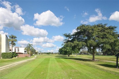 VIEWS of Golf course, pool, and hot tub. Welcome to this on Lakewood Country Club in Florida - for sale on GolfHomes.com, golf home, golf lot