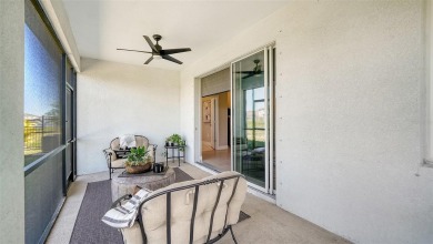 Don't wait for new construction! This gorgeous, upgraded MOVE IN on Lakewood National Golf Club in Florida - for sale on GolfHomes.com, golf home, golf lot