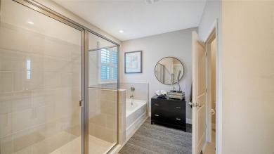 Don't wait for new construction! This gorgeous, upgraded MOVE IN on Lakewood National Golf Club in Florida - for sale on GolfHomes.com, golf home, golf lot