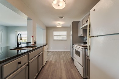 Your slice of Waterfront Paradise:  Experience the ultimate on Mainlands Golf Club in Florida - for sale on GolfHomes.com, golf home, golf lot