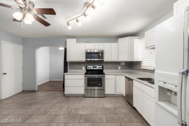 Charming single-level home in the sought-after Sun City! on Sun City North Golf Course in Arizona - for sale on GolfHomes.com, golf home, golf lot