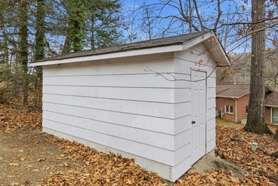 Experience modern comfort in this fully renovated 4-bedroom, 2 on Wytheville Golf Club, Inc. in Virginia - for sale on GolfHomes.com, golf home, golf lot