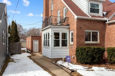 Well maintained, all brick upper/lower duplex is a fantastic on Reid Golf Course in Wisconsin - for sale on GolfHomes.com, golf home, golf lot