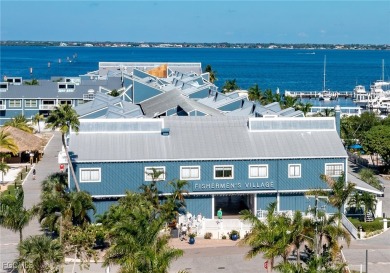 BOATER'S DREAM WITH QUICK OUT TO CHARLOTTE HARBOR AND BEYOND on Saint Andrews South Golf Club in Florida - for sale on GolfHomes.com, golf home, golf lot