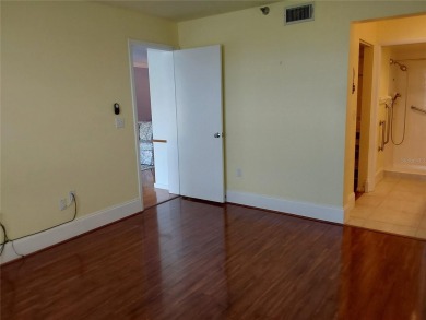 ?? TRY TO BEAT THIS PRICE--FULLY UPGRADED WITH HURRICANE WINDOWS on Pinebrook/Ironwood Golf Course in Florida - for sale on GolfHomes.com, golf home, golf lot