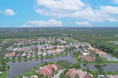 Fabulous end unit updated in 2018 with new baths, kitchen on Frenchmans Creek Country Club in Florida - for sale on GolfHomes.com, golf home, golf lot