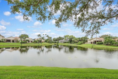 Fabulous end unit updated in 2018 with new baths, kitchen on Frenchmans Creek Country Club in Florida - for sale on GolfHomes.com, golf home, golf lot