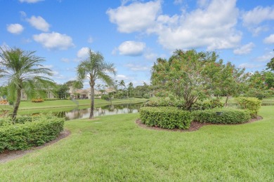 Fabulous end unit updated in 2018 with new baths, kitchen on Frenchmans Creek Country Club in Florida - for sale on GolfHomes.com, golf home, golf lot