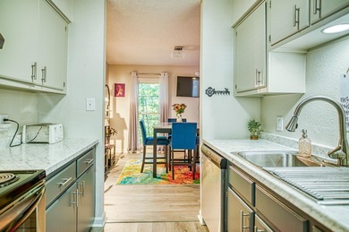 Updated Desoto Courts townhome...This 2 bedroom 1.5 bath beauty on DeSoto Golf Course in Arkansas - for sale on GolfHomes.com, golf home, golf lot