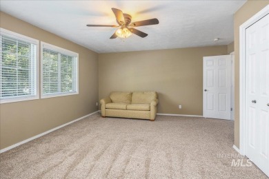 Love where you live in Eagle - mature neighborhood and walking on Eagle Hills Golf Course in Idaho - for sale on GolfHomes.com, golf home, golf lot