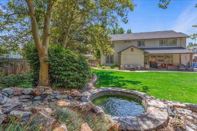 Love where you live in Eagle - mature neighborhood and walking on Eagle Hills Golf Course in Idaho - for sale on GolfHomes.com, golf home, golf lot
