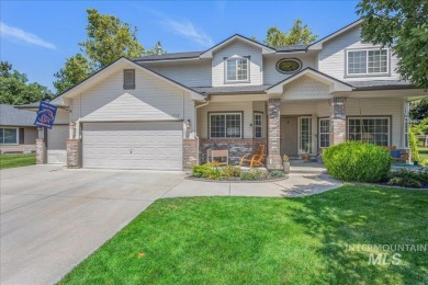 Love where you live in Eagle - mature neighborhood and walking on Eagle Hills Golf Course in Idaho - for sale on GolfHomes.com, golf home, golf lot