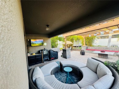**Sellers are offering $10,000 incentives for interest rate buy on Summerfield Crossing Golf Club in Florida - for sale on GolfHomes.com, golf home, golf lot