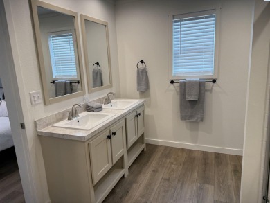 MLS# 284252 This brand new 3 bed, 2 bath Marlette manufactured on Desert Aire Golf Course in Washington - for sale on GolfHomes.com, golf home, golf lot