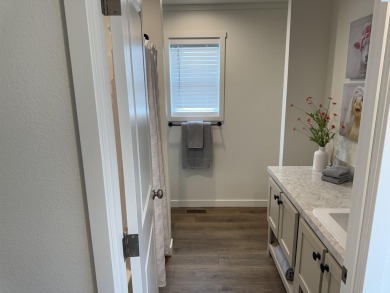 MLS# 284252 This brand new 3 bed, 2 bath Marlette manufactured on Desert Aire Golf Course in Washington - for sale on GolfHomes.com, golf home, golf lot