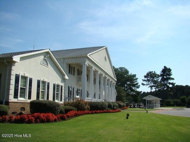 You'll love this 2 bedroom, 2 bath upper condo with a spacious on Brunswick Plantation and Golf Resorts in North Carolina - for sale on GolfHomes.com, golf home, golf lot
