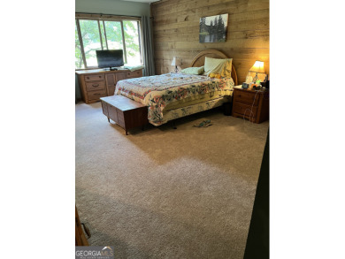 Newly carpeted,  open floor plan, large dining & living room on Kingwood Golf Club and Resort in Georgia - for sale on GolfHomes.com, golf home, golf lot