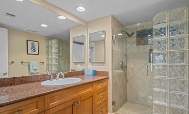 PRICED TO SELL! Offered furnished including golf cart, this on Palm Desert Resort Country Club in California - for sale on GolfHomes.com, golf home, golf lot