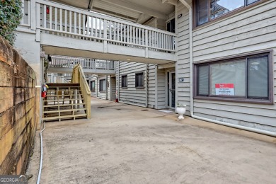 Newly carpeted,  open floor plan, large dining & living room on Kingwood Golf Club and Resort in Georgia - for sale on GolfHomes.com, golf home, golf lot