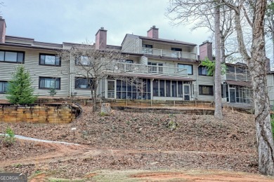Newly carpeted,  open floor plan, large dining & living room on Kingwood Golf Club and Resort in Georgia - for sale on GolfHomes.com, golf home, golf lot