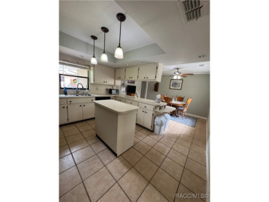 3-Bedroom, 2-Bath Pool Home in Crystal River just waiting for on Plantation Inn and Golf Resort  in Florida - for sale on GolfHomes.com, golf home, golf lot