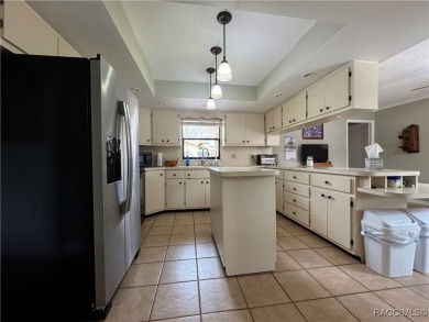 3-Bedroom, 2-Bath Pool Home in Crystal River just waiting for on Plantation Inn and Golf Resort  in Florida - for sale on GolfHomes.com, golf home, golf lot