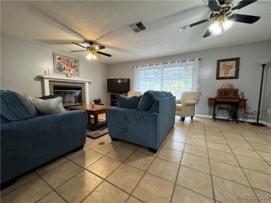 3-Bedroom, 2-Bath Pool Home in Crystal River just waiting for on Plantation Inn and Golf Resort  in Florida - for sale on GolfHomes.com, golf home, golf lot