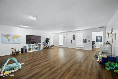 Welcome to this spacious one level 2,500 square foot home on Briarbrook Golf Course in Missouri - for sale on GolfHomes.com, golf home, golf lot