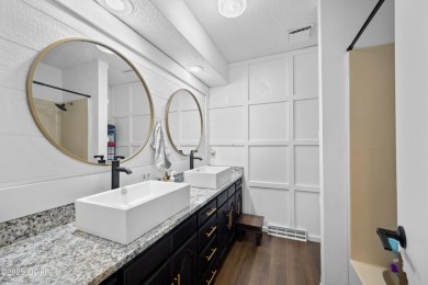 Welcome to this spacious one level 2,500 square foot home on Briarbrook Golf Course in Missouri - for sale on GolfHomes.com, golf home, golf lot