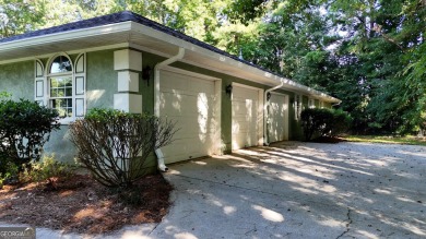 SPACIOUS AND RENOVATED RANCH HOME ON WHITE OAK DRIVE, Walking on Canongate On White Oak Golf Course in Georgia - for sale on GolfHomes.com, golf home, golf lot