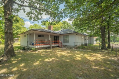 Welcome to this spacious one level 2,500 square foot home on Briarbrook Golf Course in Missouri - for sale on GolfHomes.com, golf home, golf lot