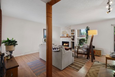 Beautifully Updated Townhouse located in the Villa Encantada on Arroyo Del Oso Golf Course in New Mexico - for sale on GolfHomes.com, golf home, golf lot