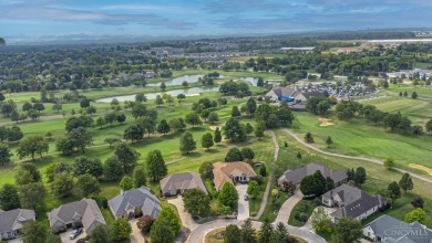 Elegant 3 bedroom, 2.5 bath brick ranch on the golf course in on The Golf Club At Yankee Trace in Ohio - for sale on GolfHomes.com, golf home, golf lot