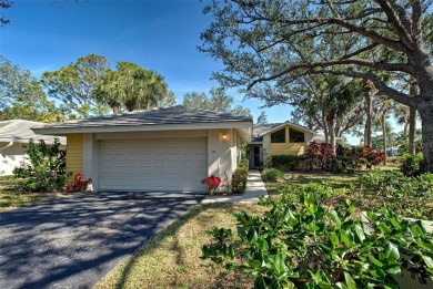 STUNNING LAKEFRONT VILLA - FULLY RENOVATED & MOVE-IN READY! on Plantation Golf and Country Club in Florida - for sale on GolfHomes.com, golf home, golf lot